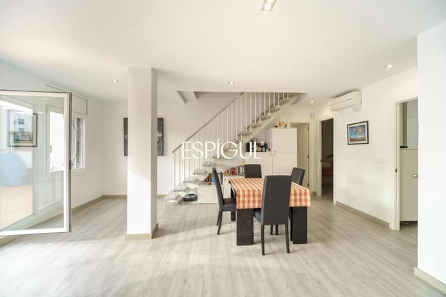 Ático de 4 habitaciones en Sants - Badal, Barcelona ciudad en venta - 690.000 € (Ref: 10072954)
