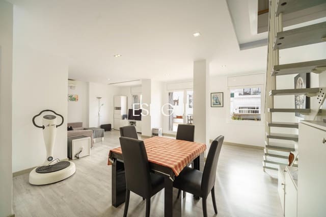 Ático de 4 habitaciones en Sants - Badal, Barcelona ciudad en venta - 690.000 € (Ref: 10072954)