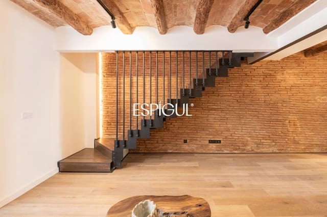 2 bedroom Flat for sale in Sants-Montjuïc, Barcelona city with pool - € 595,000 (Ref: 10078813)