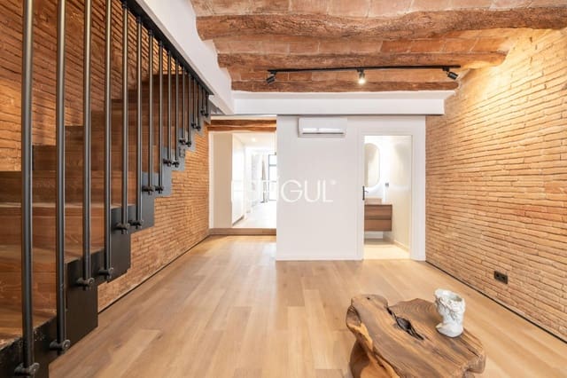 2 bedroom Flat for sale in Sants-Montjuïc, Barcelona city with pool - € 595,000 (Ref: 10078813)