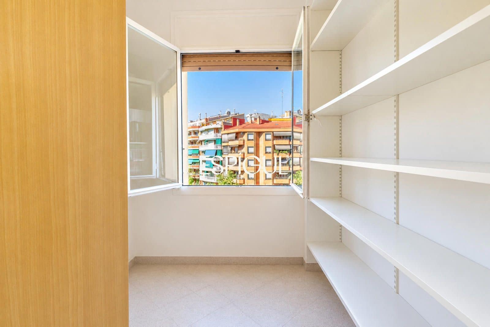4 sypialnia Mieszkanie na sprzedaż w Miasto Barcelona - 550 000 € (Ref: 10080015)