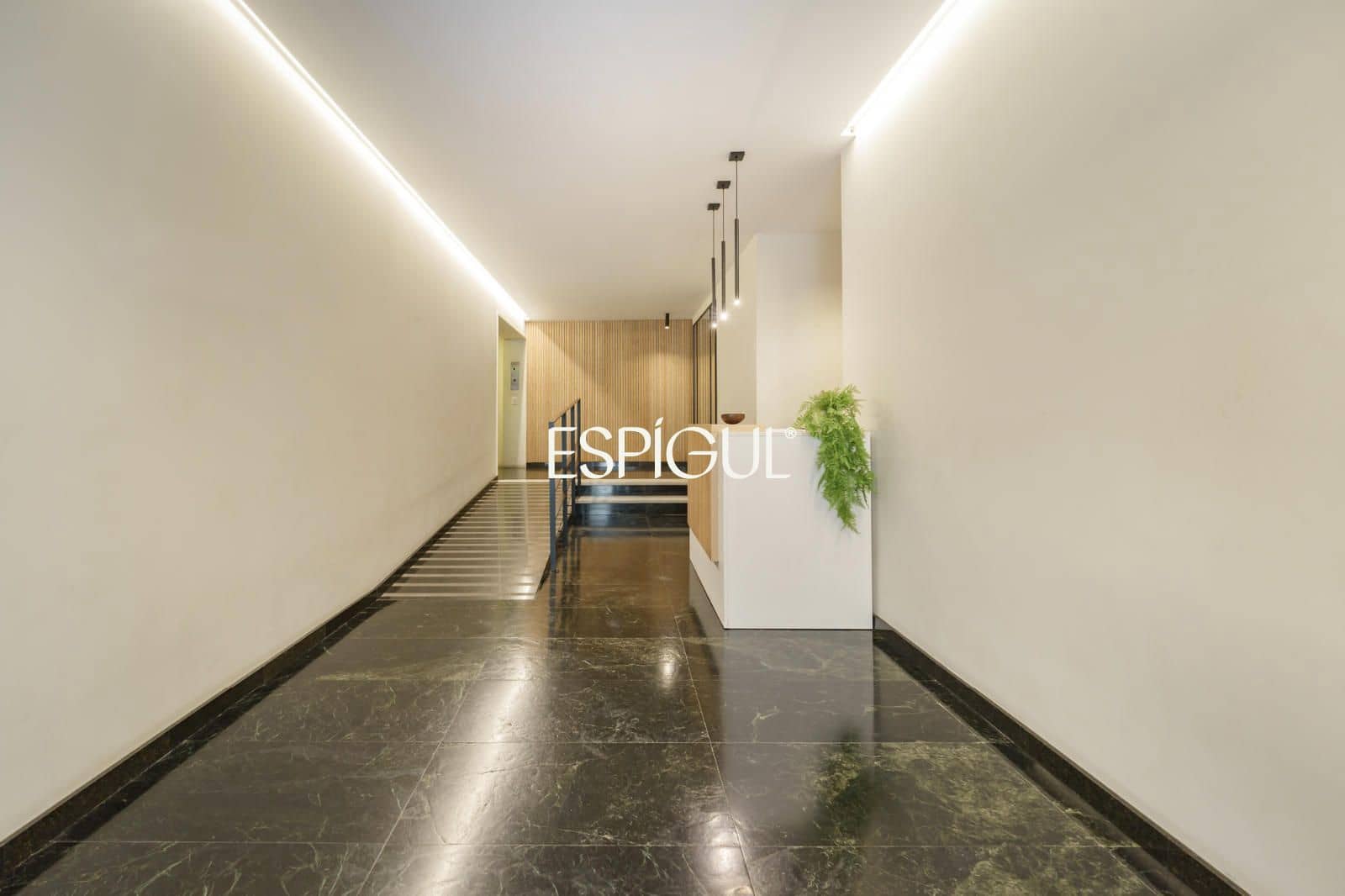 Piso de 3 habitaciones en Barcelona ciudad en venta - 950.000 € (Ref: 10085099)