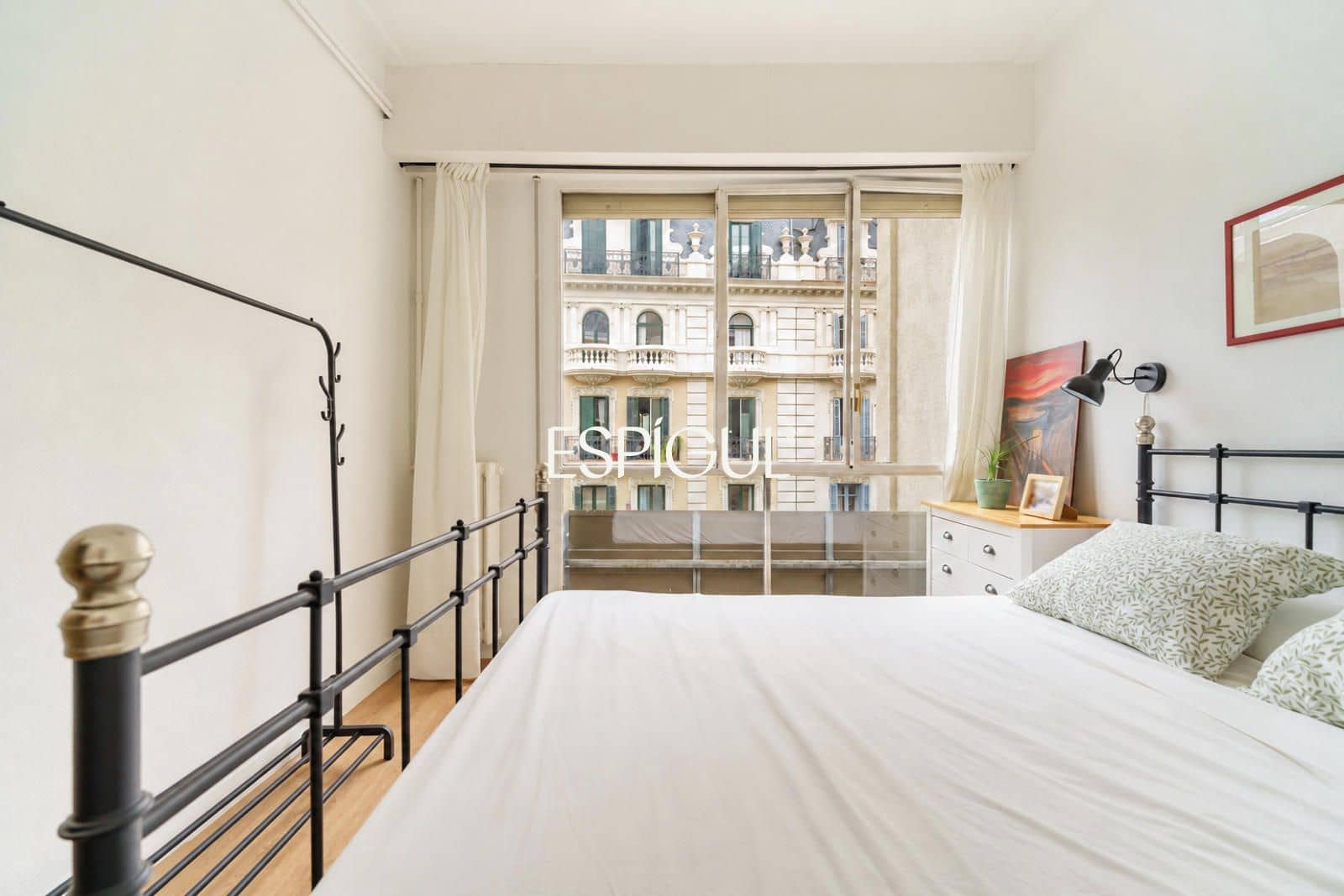 Piso de 3 habitaciones en Barcelona ciudad en venta - 950.000 € (Ref: 10085099)