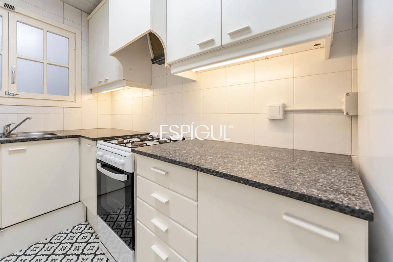 Piso de 3 habitaciones en Barcelona ciudad en venta - 950.000 € (Ref: 10085099)