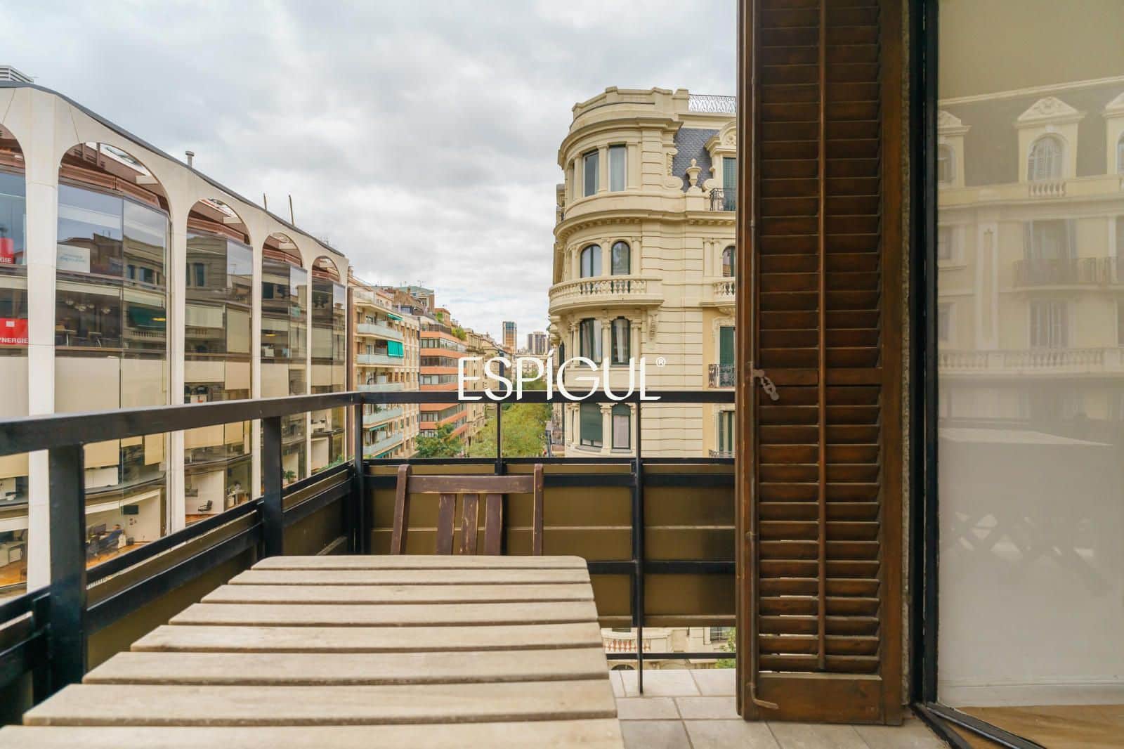 Piso de 3 habitaciones en Barcelona ciudad en venta - 950.000 € (Ref: 10085099)