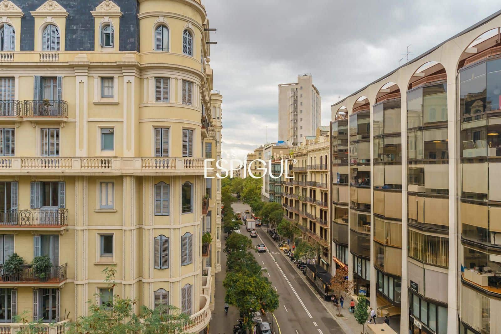 Piso de 3 habitaciones en Barcelona ciudad en venta - 950.000 € (Ref: 10085099)