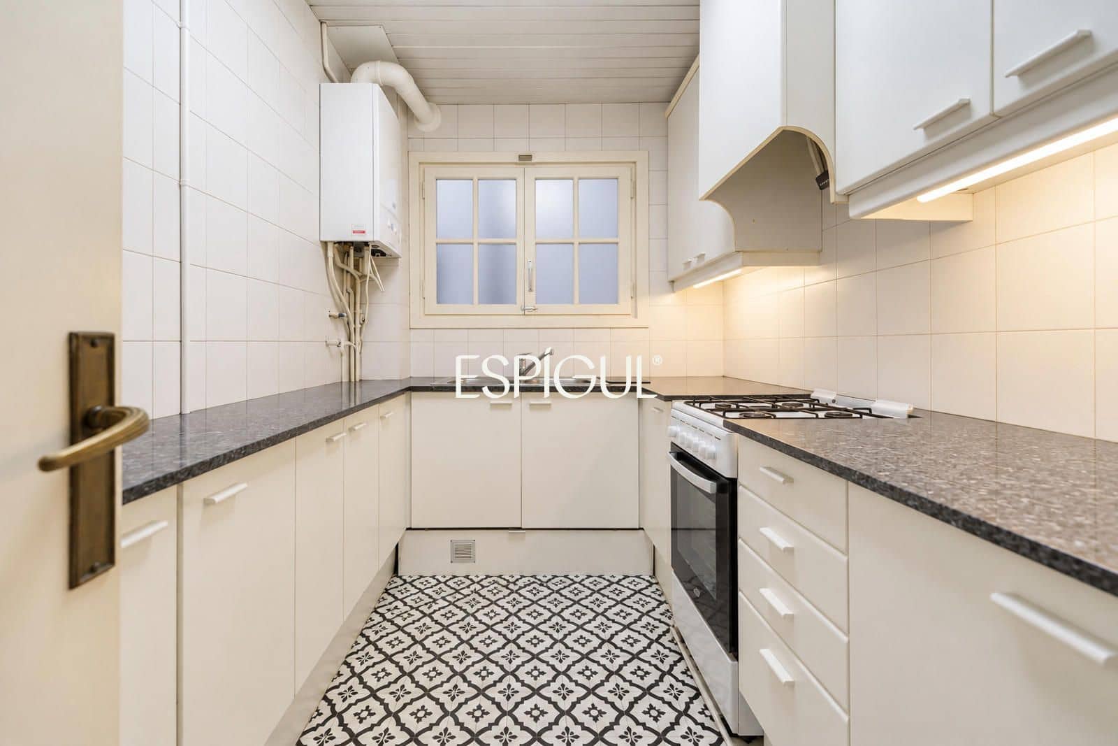 Piso de 3 habitaciones en Barcelona ciudad en venta - 950.000 € (Ref: 10085099)