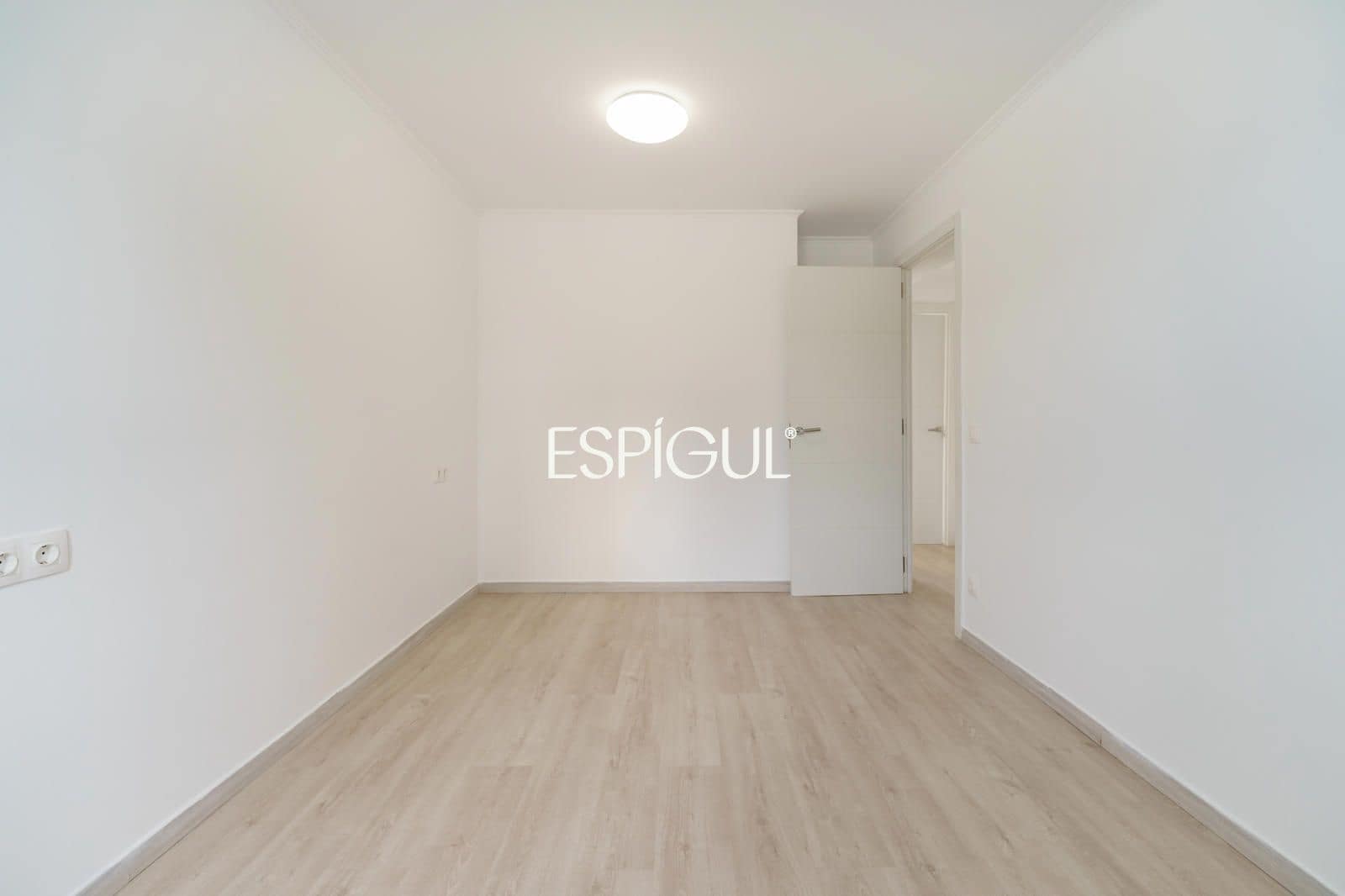 3 slaapkamer Penthouse te koop in Barcelona stad - € 595.000 (Ref: 10093853)