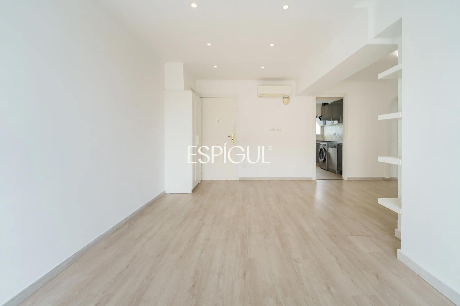 3 slaapkamer Penthouse te koop in Barcelona stad - € 595.000 (Ref: 10093853)