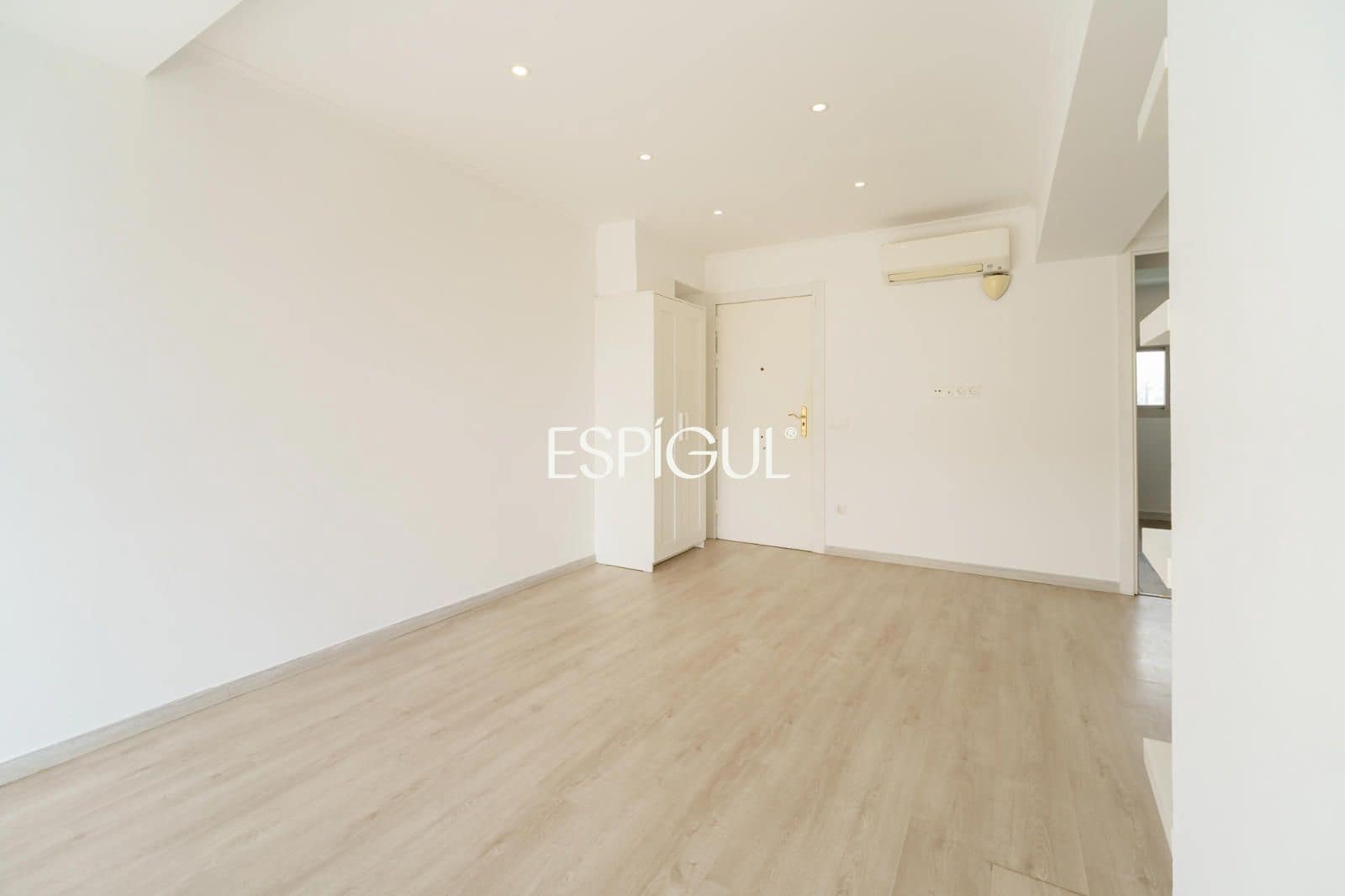 3 slaapkamer Penthouse te koop in Barcelona stad - € 595.000 (Ref: 10093853)