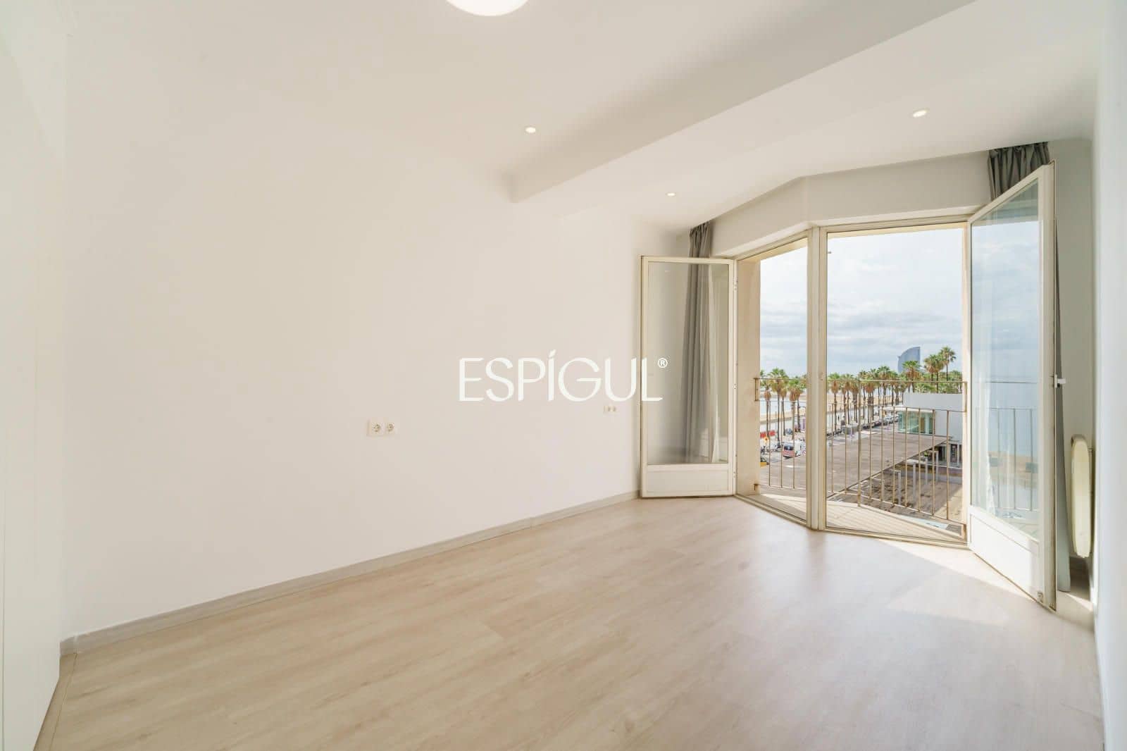 3 slaapkamer Penthouse te koop in Barcelona stad - € 595.000 (Ref: 10093853)