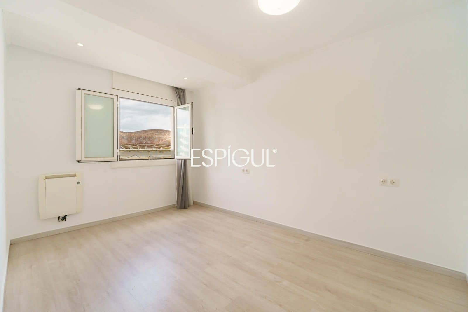 3 slaapkamer Penthouse te koop in Barcelona stad - € 595.000 (Ref: 10093853)