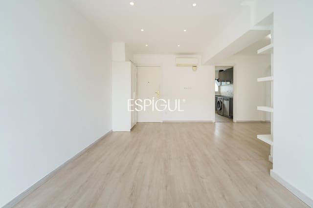 3 slaapkamer Penthouse te koop in Ciutat Vella, Barcelona stad - € 595.000 (Ref: 10093853)