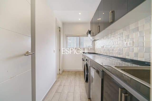 3 slaapkamer Penthouse te koop in Ciutat Vella, Barcelona stad - € 595.000 (Ref: 10093853)