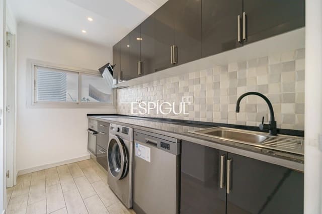 3 slaapkamer Penthouse te koop in Ciutat Vella, Barcelona stad - € 595.000 (Ref: 10093853)