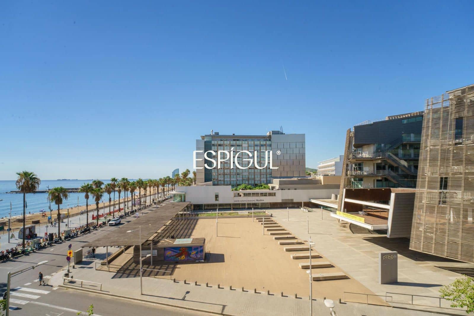3 bedroom Penthouse for sale in Barcelona city - € 595,000 (Ref: 10093853)