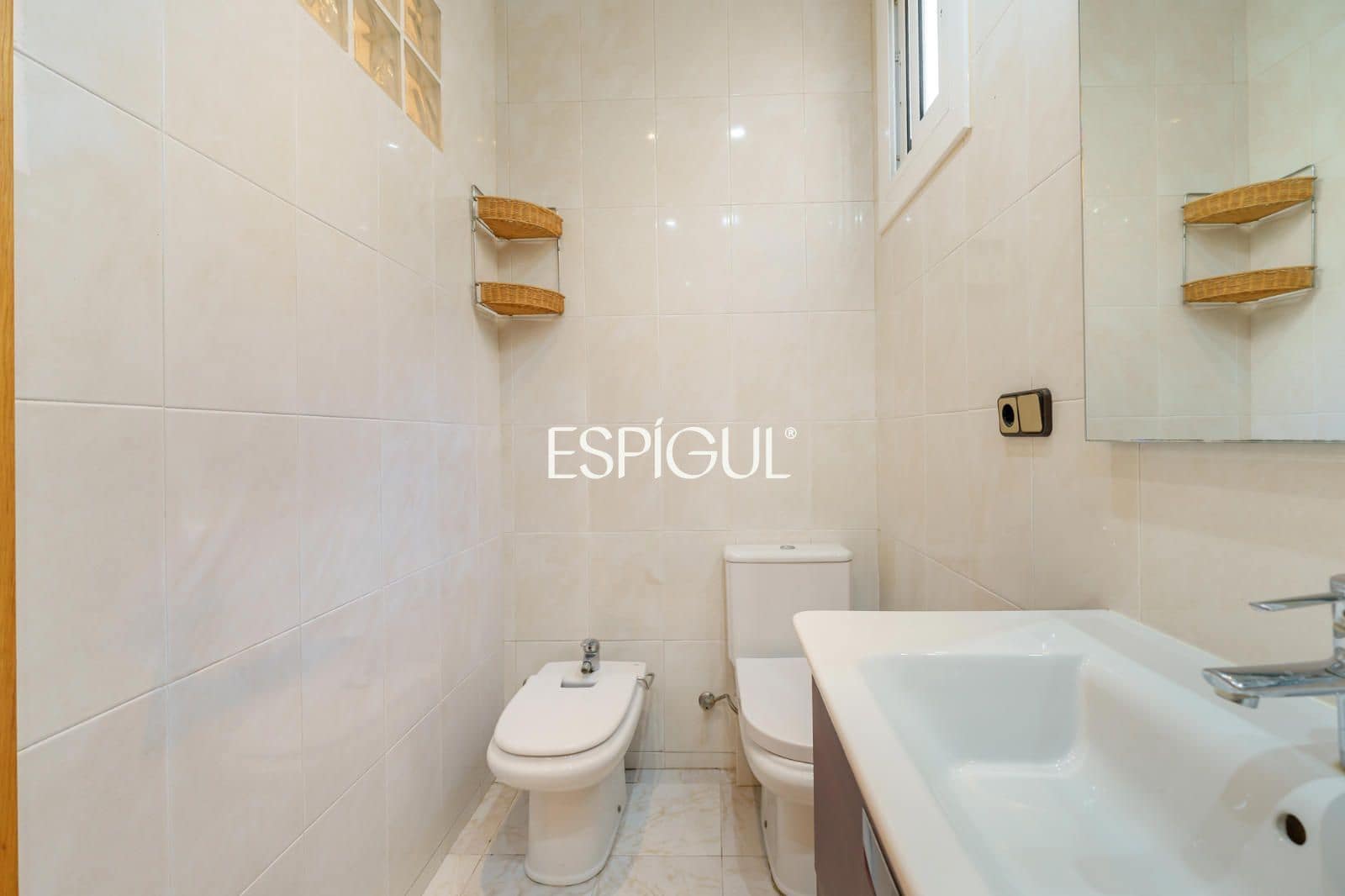 2 Zimmer Wohnung zu verkaufen in Barcelona Stadt mit Pool - 320.000 € (Ref: 10106587)