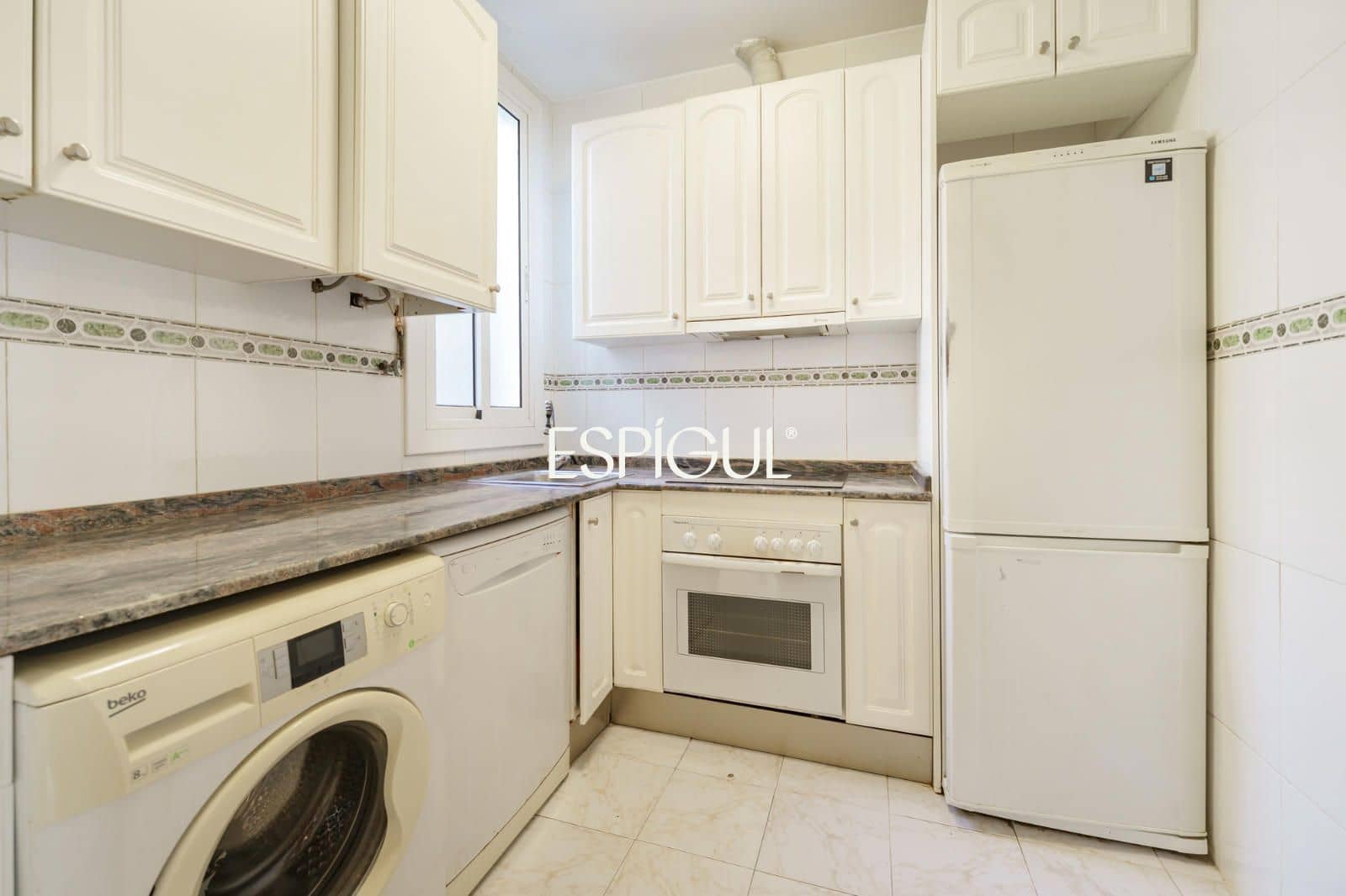 2 Zimmer Wohnung zu verkaufen in Barcelona Stadt mit Pool - 320.000 € (Ref: 10106587)