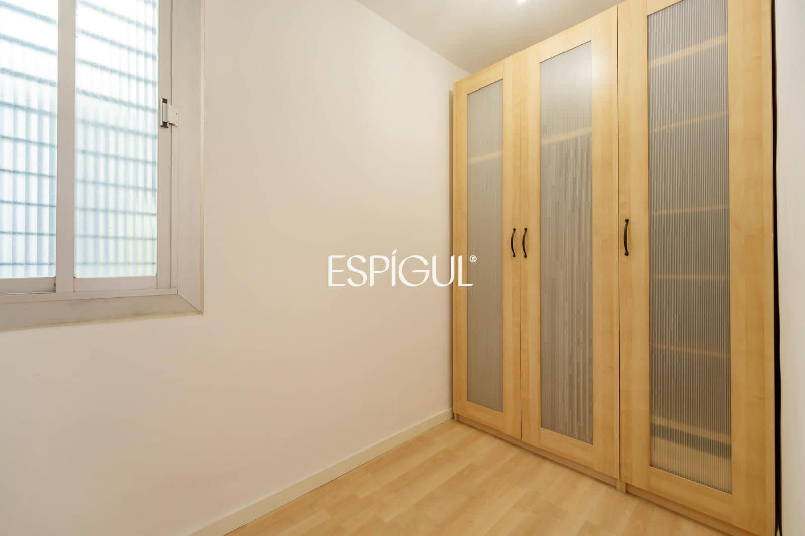 2 Zimmer Wohnung zu verkaufen in Barcelona Stadt mit Pool - 320.000 € (Ref: 10106587)