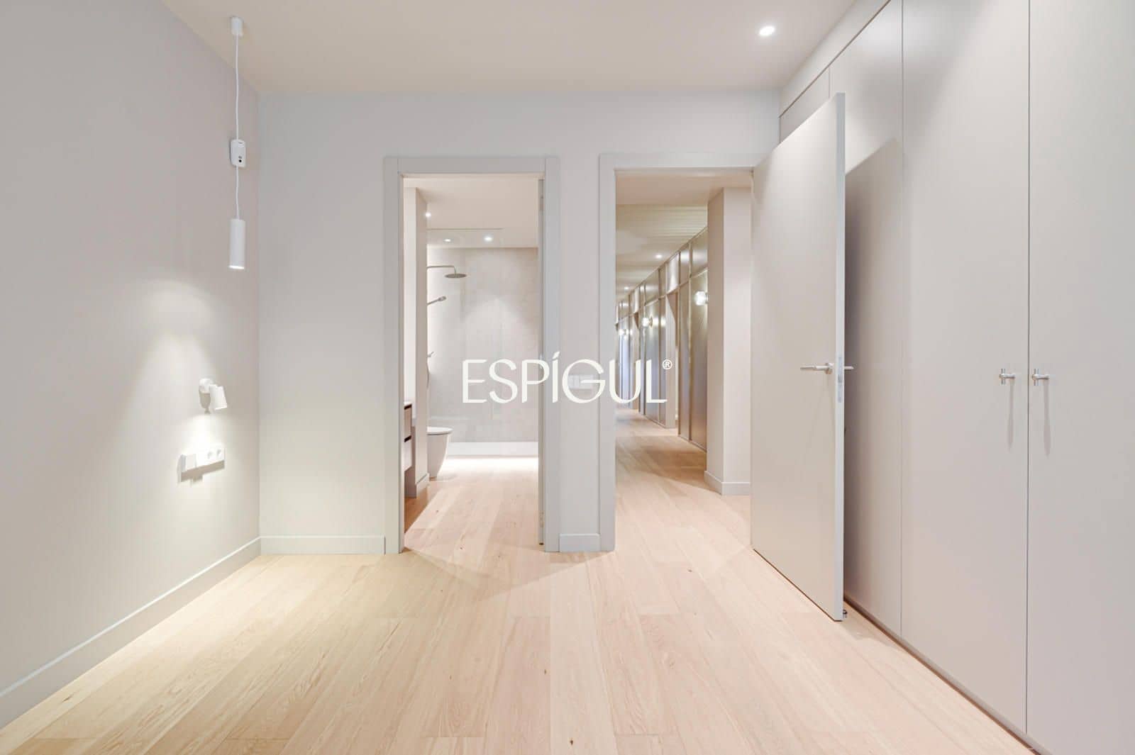 Piso de 4 habitaciones en Barcelona ciudad en venta - 1.590.000 € (Ref: 10113396)