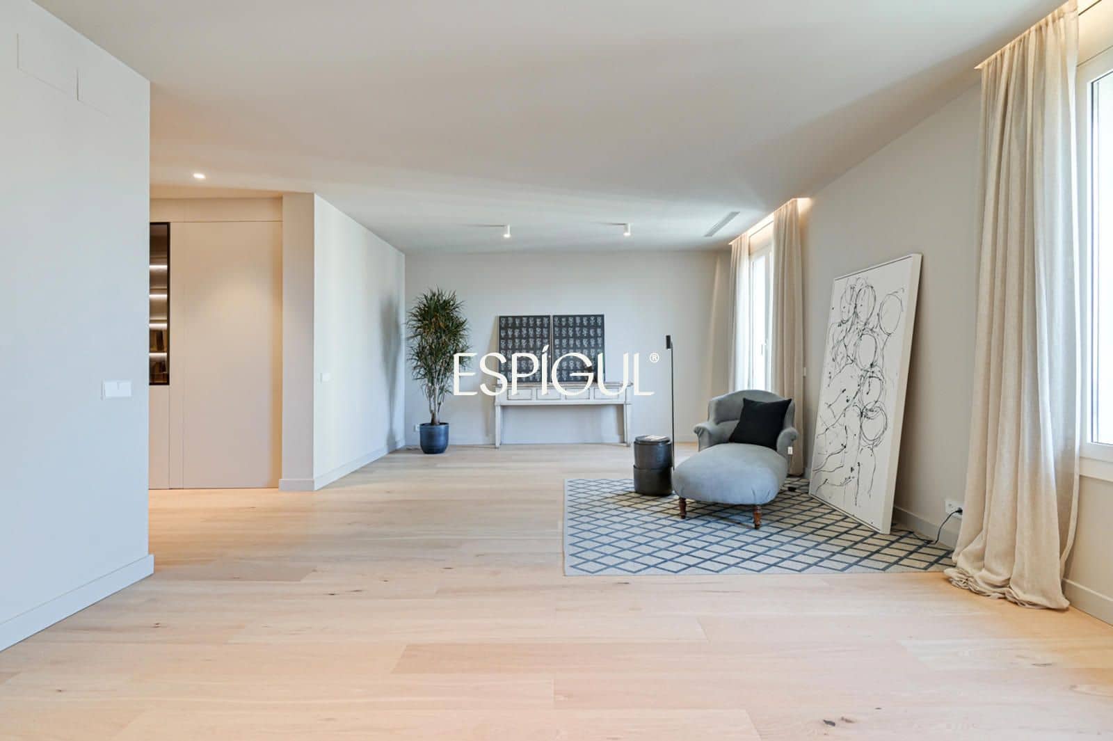 Piso de 4 habitaciones en Barcelona ciudad en venta - 1.590.000 € (Ref: 10113396)