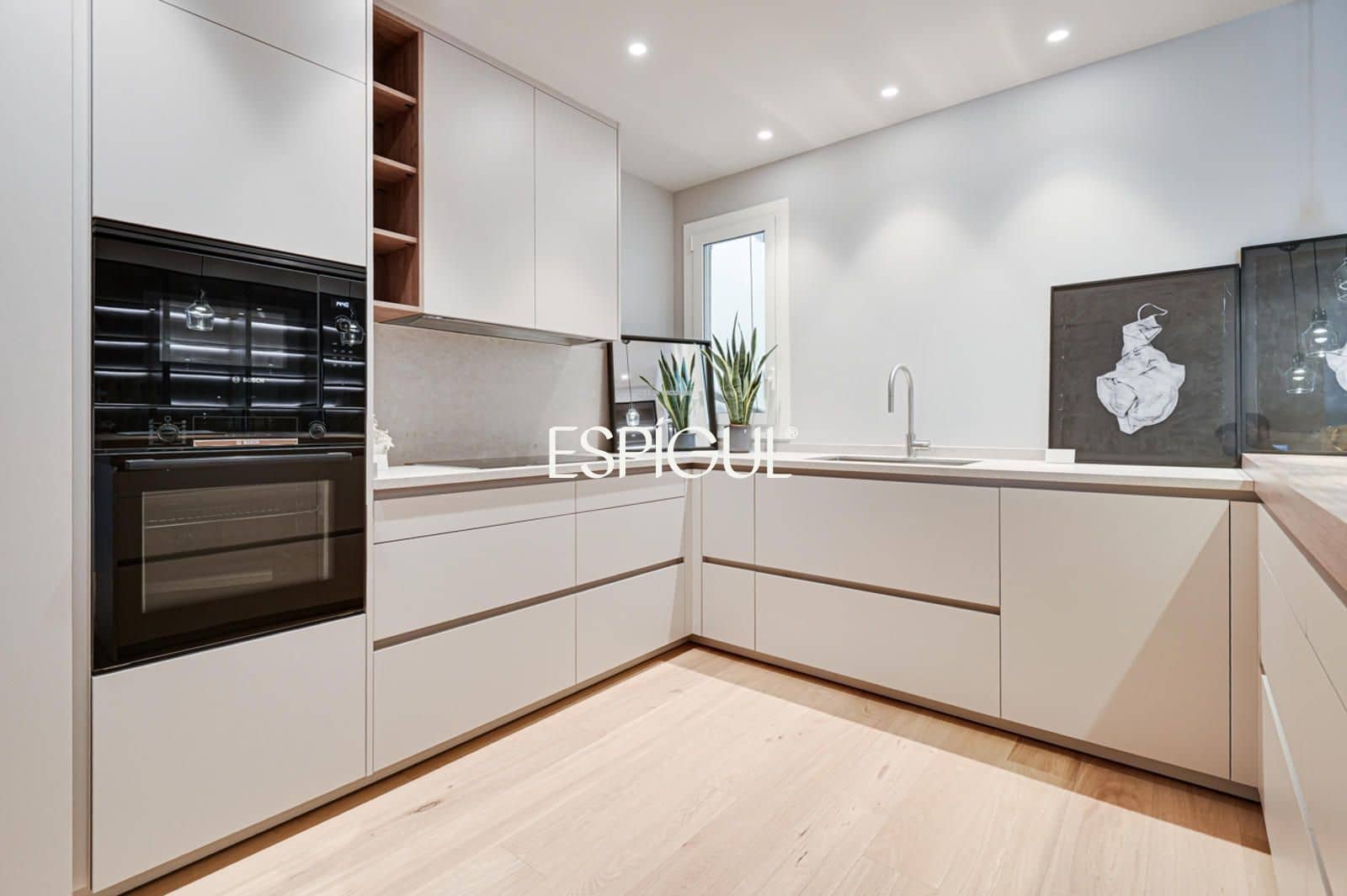 Piso de 4 habitaciones en Barcelona ciudad en venta - 1.590.000 € (Ref: 10113396)