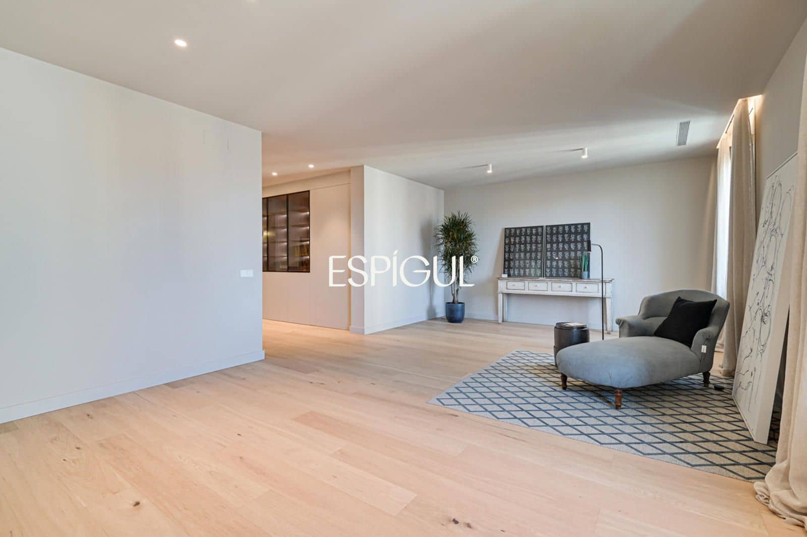 Piso de 4 habitaciones en Barcelona ciudad en venta - 1.590.000 € (Ref: 10113396)