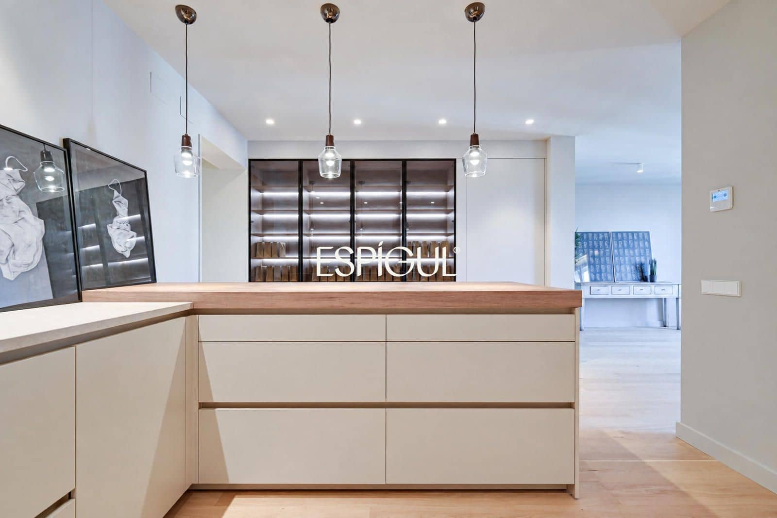 Piso de 4 habitaciones en Barcelona ciudad en venta - 1.590.000 € (Ref: 10113396)