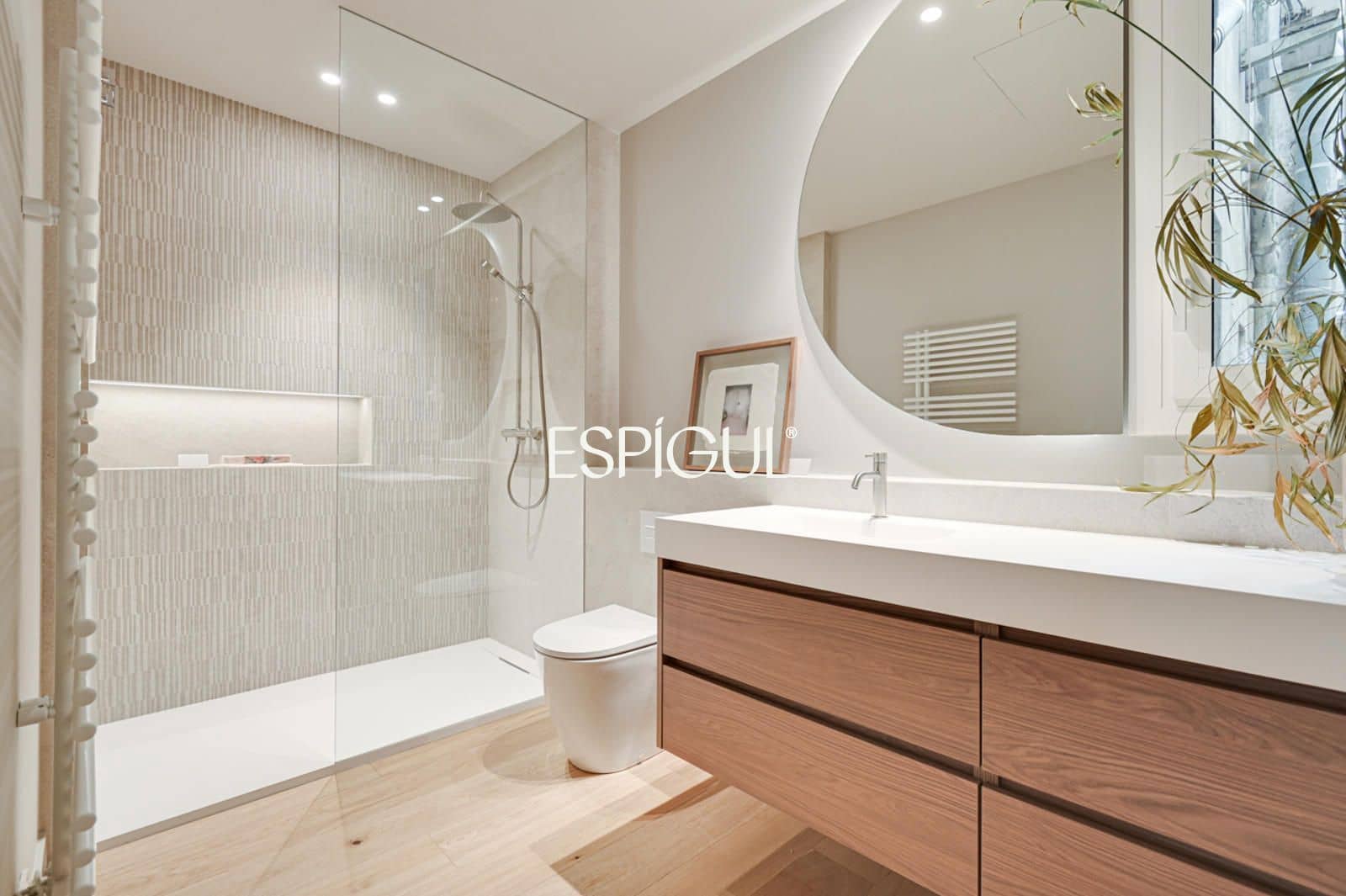 Piso de 4 habitaciones en Barcelona ciudad en venta - 1.590.000 € (Ref: 10113396)