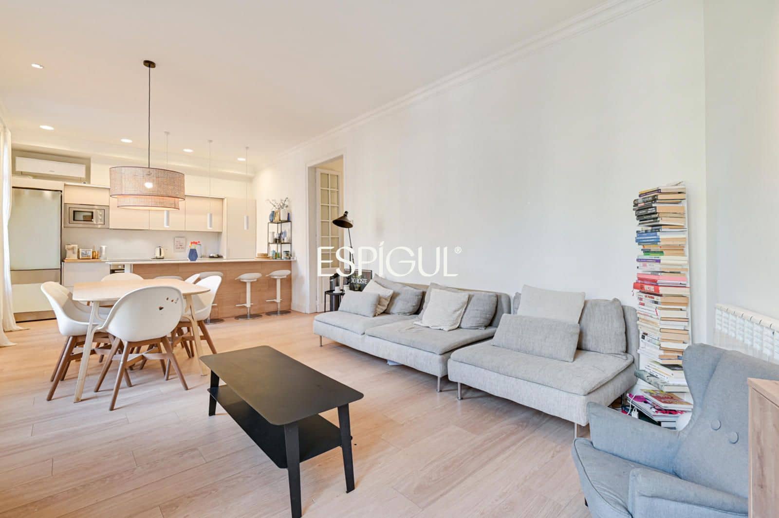 4 soveværelse Lejlighed til salg i Barcelona by - € 790.000 (Ref: 10116045)