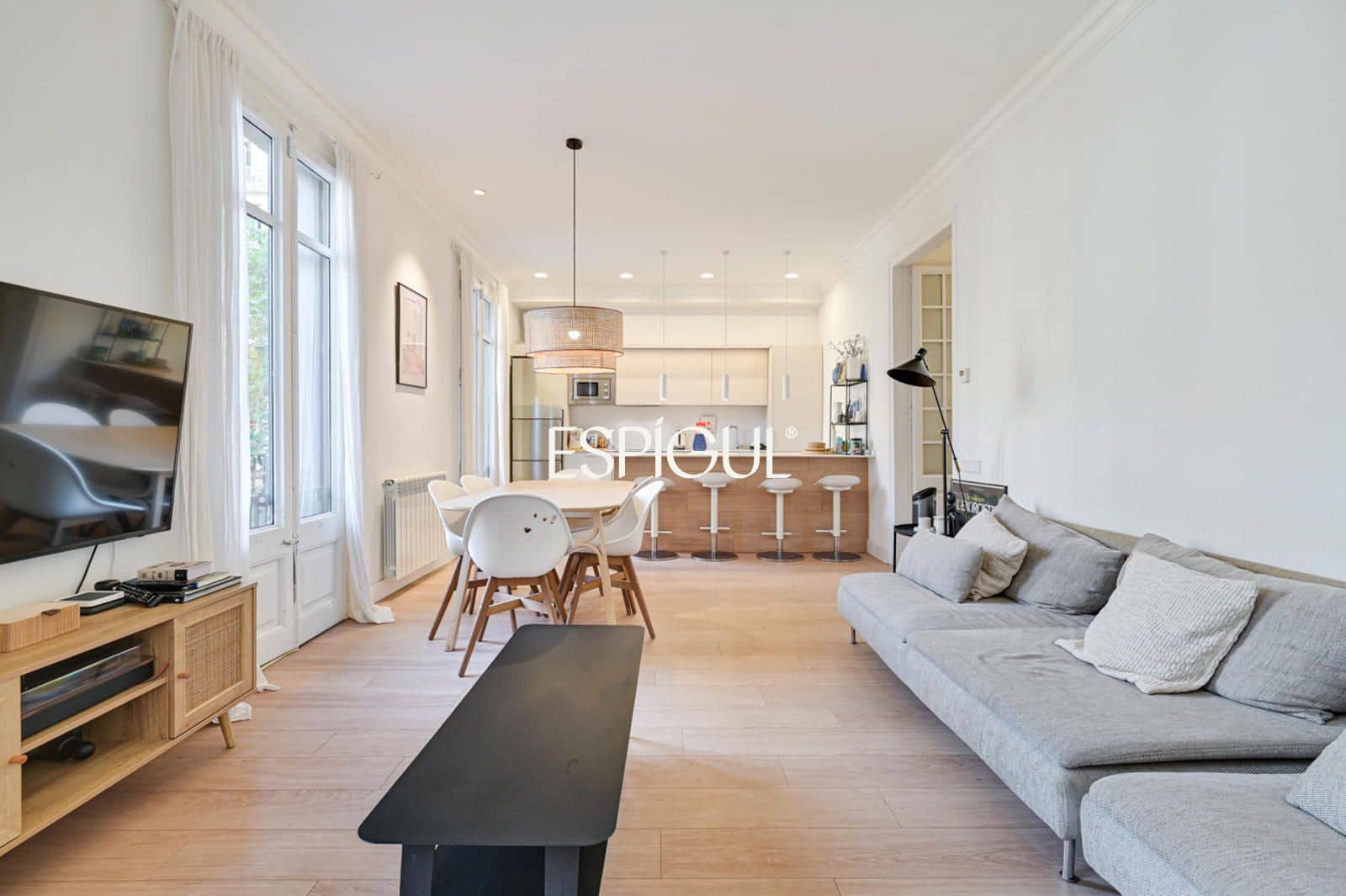 4 soveværelse Lejlighed til salg i Barcelona by - € 790.000 (Ref: 10116045)
