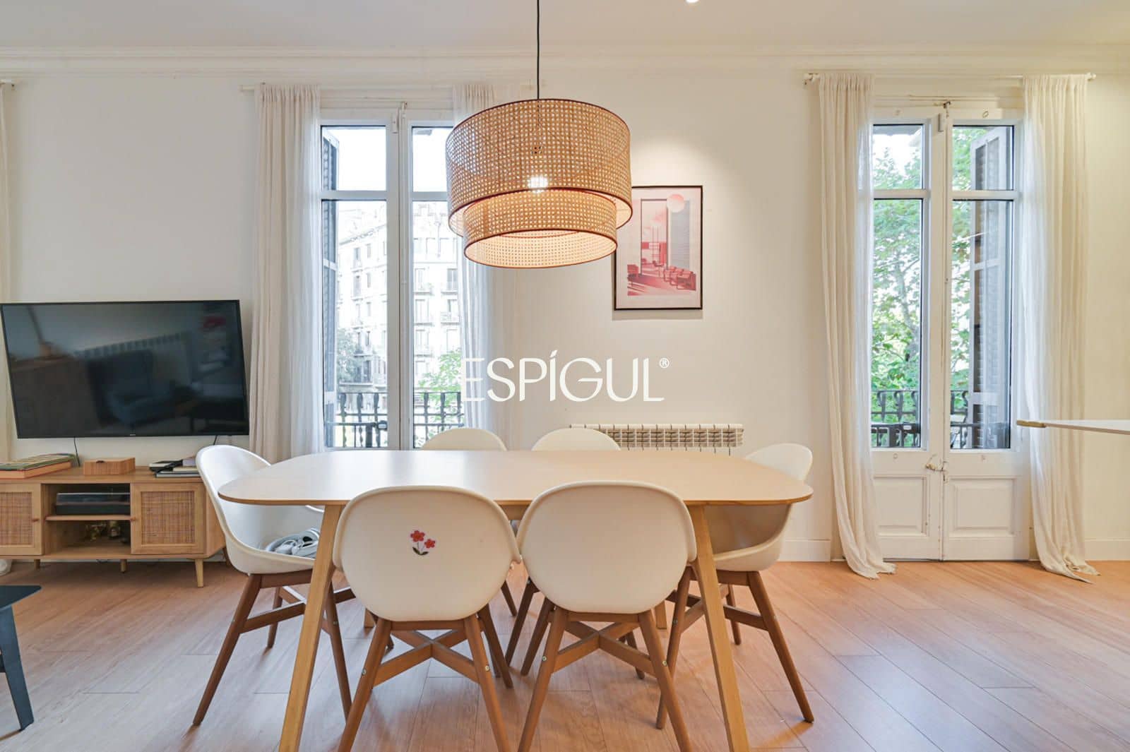 4 soveværelse Lejlighed til salg i Barcelona by - € 790.000 (Ref: 10116045)