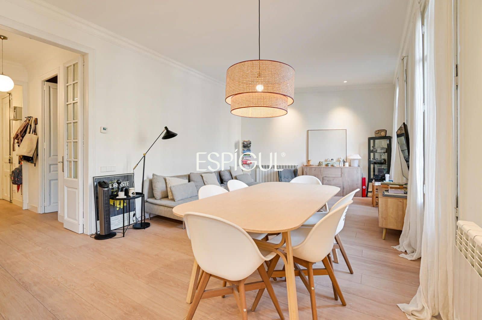 4 soveværelse Lejlighed til salg i Barcelona by - € 790.000 (Ref: 10116045)