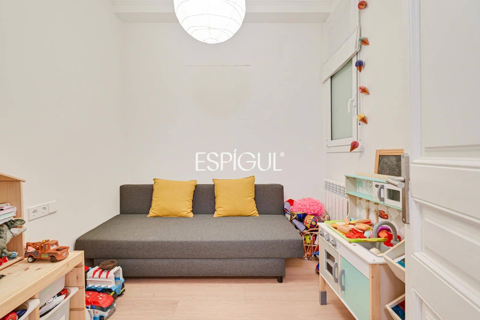 4 soveværelse Lejlighed til salg i Barcelona by - € 790.000 (Ref: 10116045)