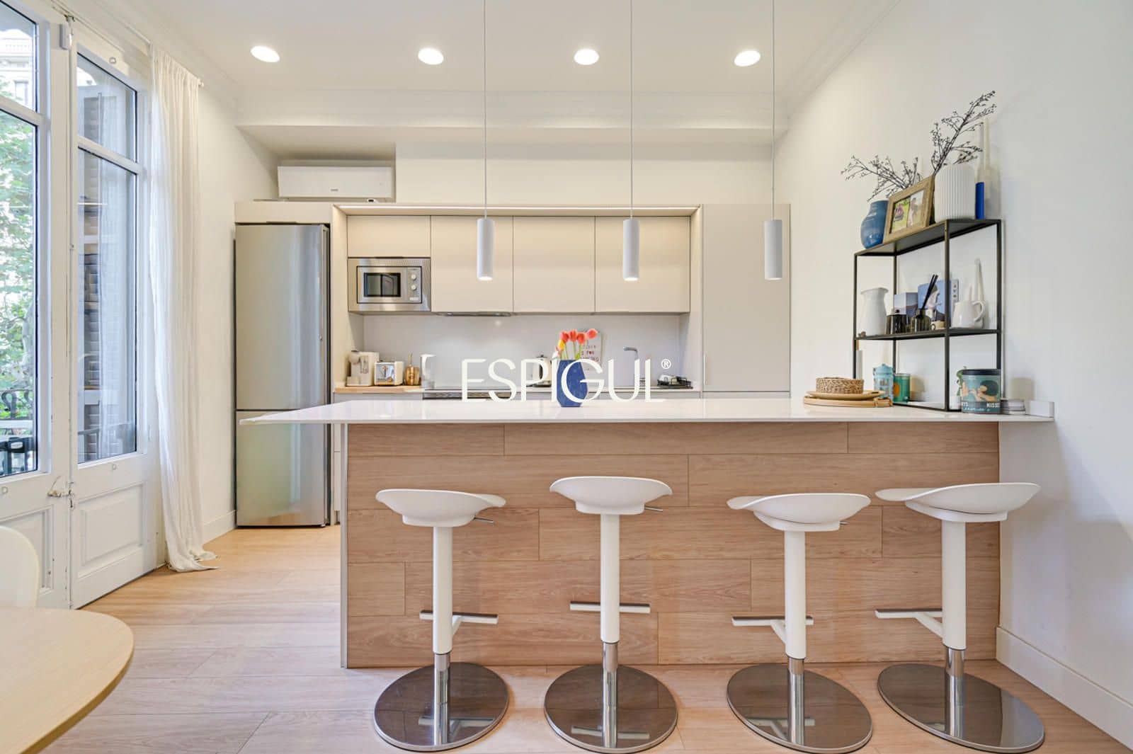 4 soveværelse Lejlighed til salg i Barcelona by - € 790.000 (Ref: 10116045)