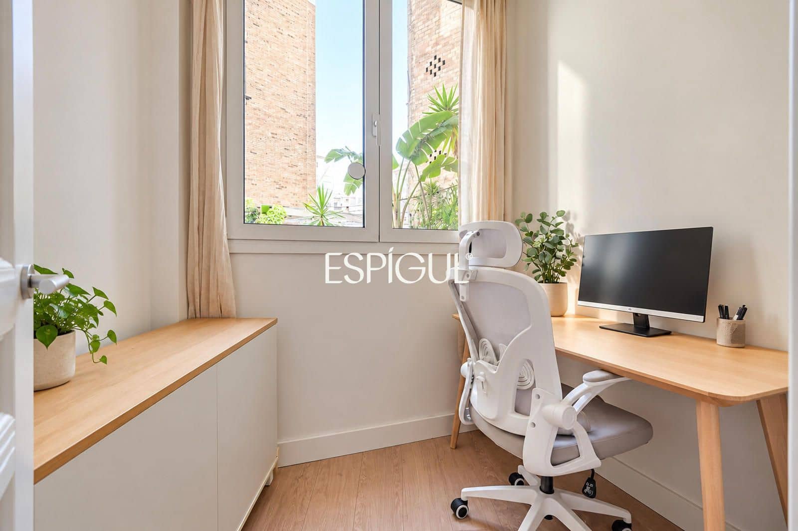 4 soveværelse Lejlighed til salg i Barcelona by - € 790.000 (Ref: 10116045)