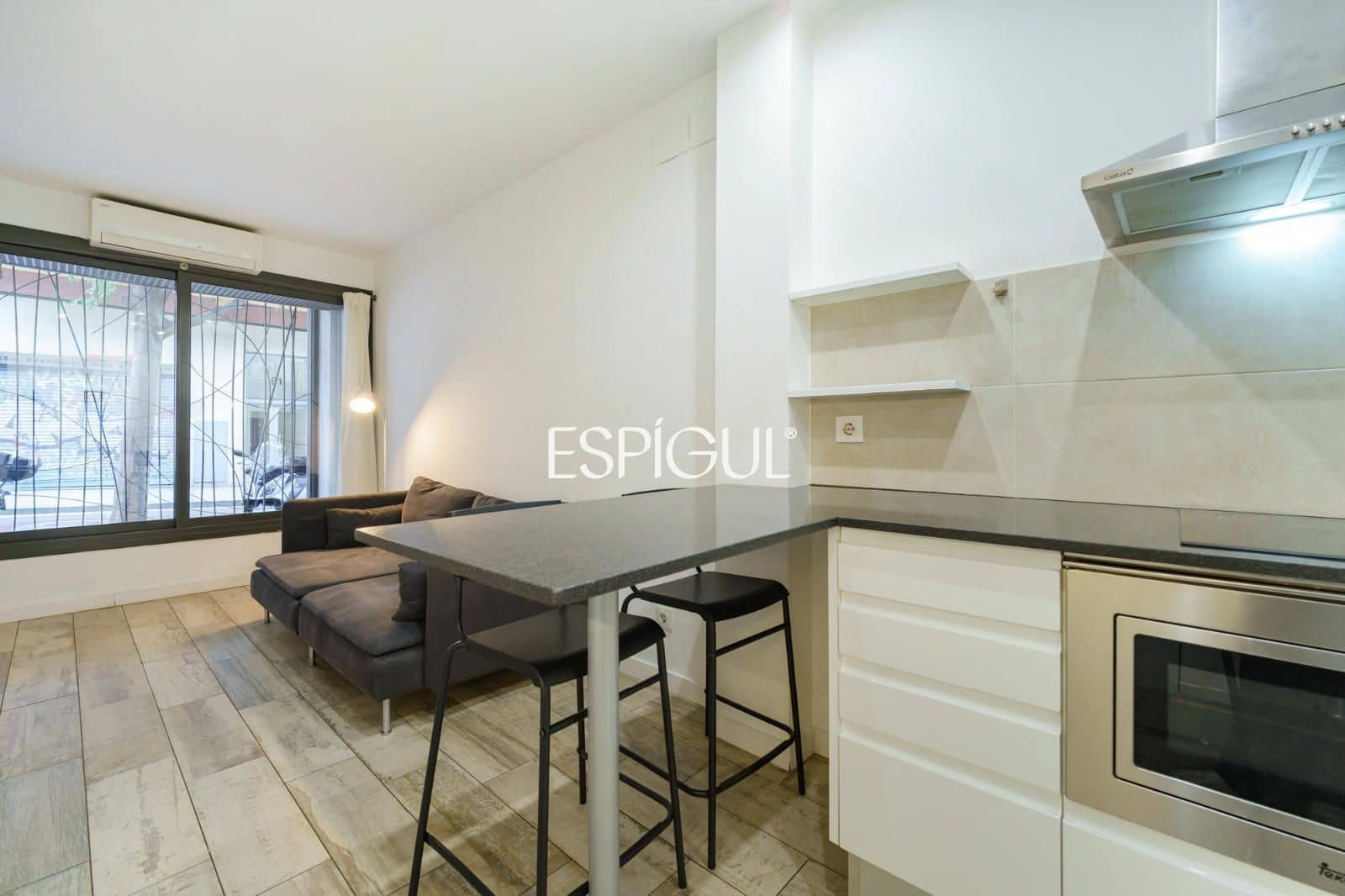 Kommersiell till salu i Barcelona stad - 150 000 € (Ref: 10124687)