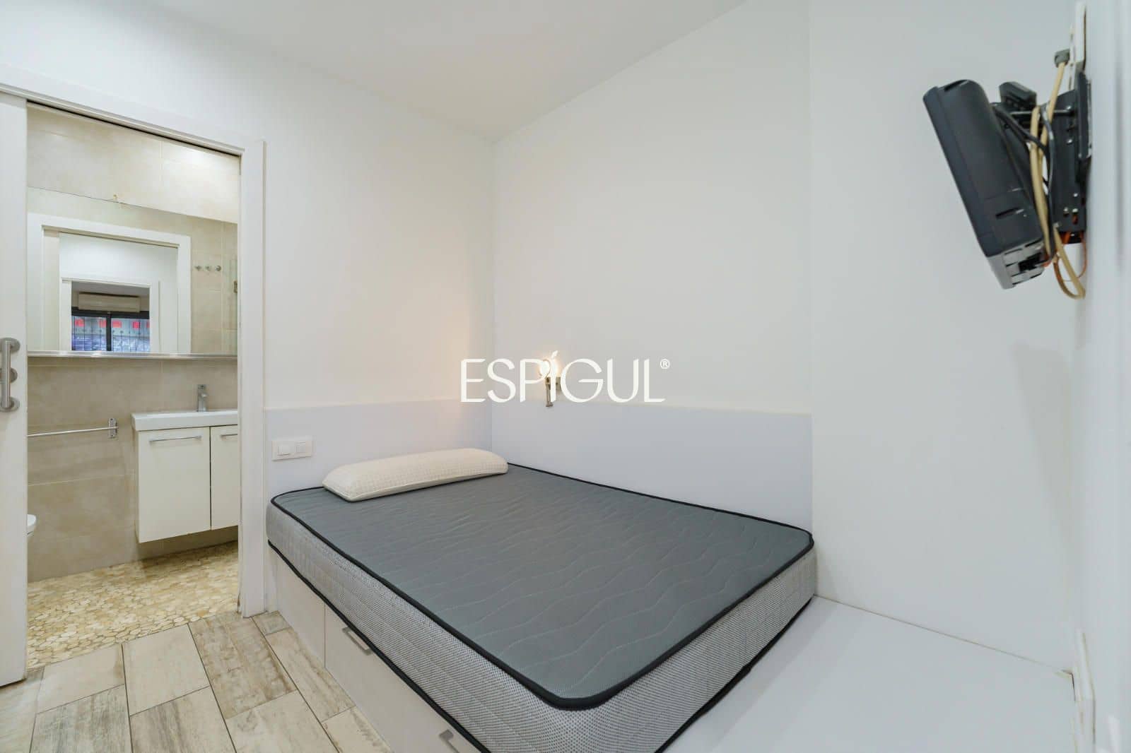 Kommersiell till salu i Barcelona stad - 150 000 € (Ref: 10124687)