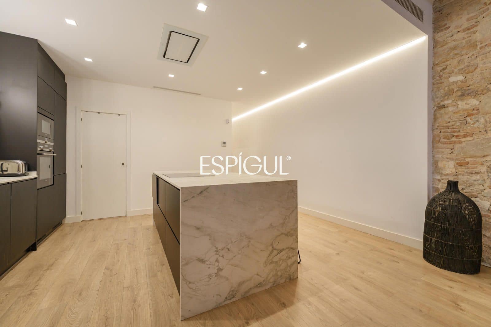 Piso de 3 habitaciones en Barcelona ciudad en venta - 845.000 € (Ref: 10125242)