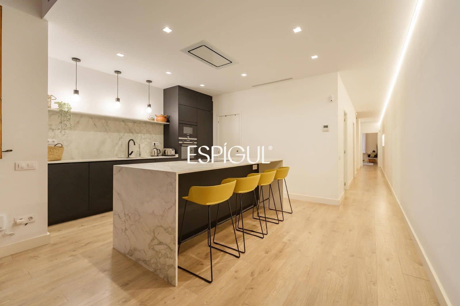 Piso de 3 habitaciones en Barcelona ciudad en venta - 845.000 € (Ref: 10125242)
