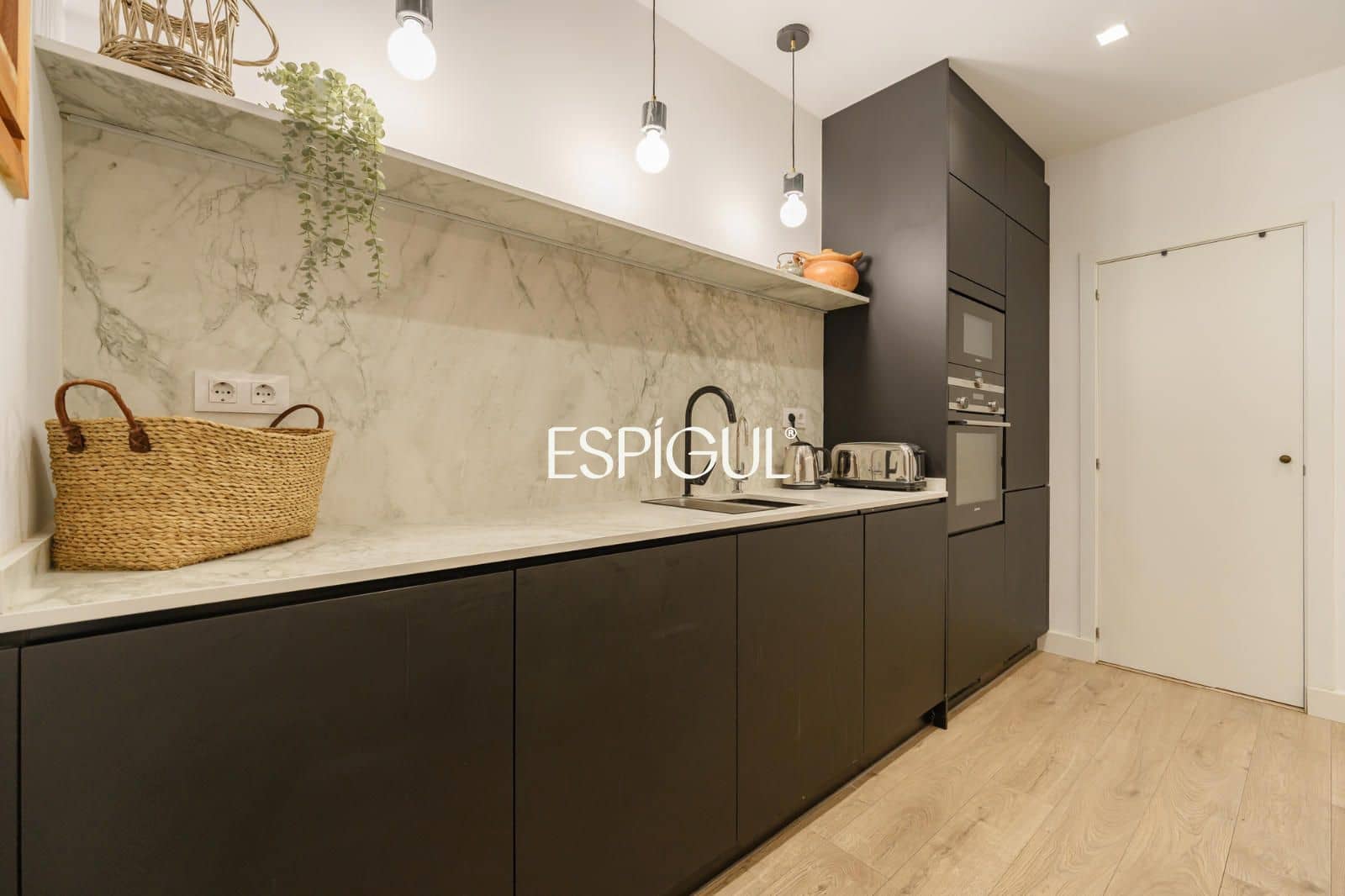 Piso de 3 habitaciones en Barcelona ciudad en venta - 845.000 € (Ref: 10125242)