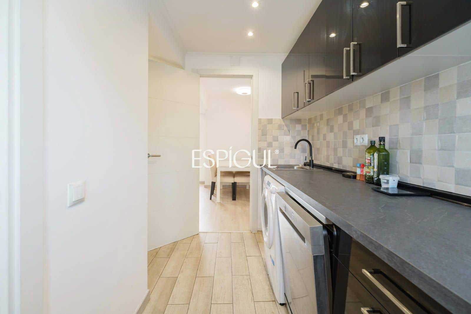 3 soveværelse Lejlighed til salg i Barcelona by - € 595.000 (Ref: 10138879)