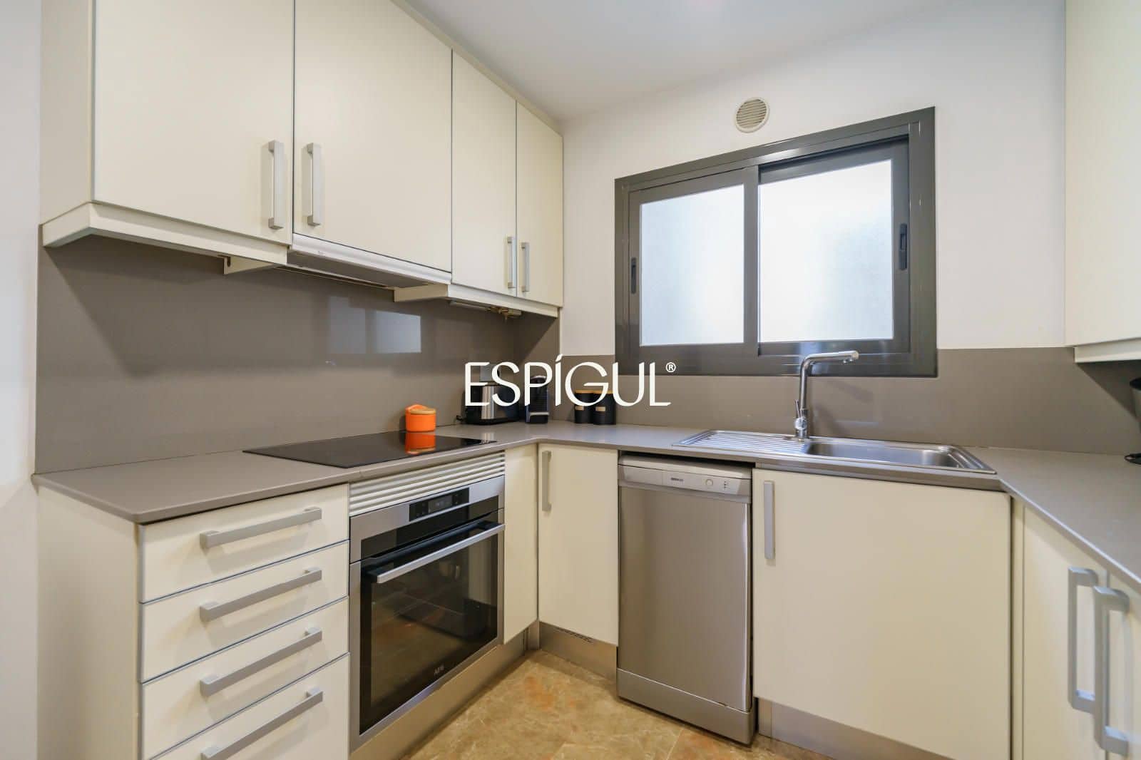 3 quarto Apartamento para venda em Barcelona cidade com garagem - 550 000 € (Ref: 10140119)