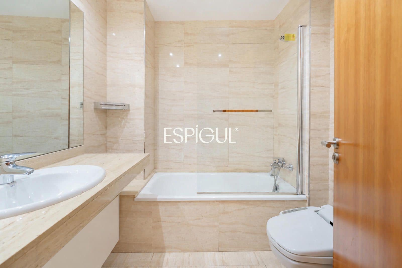 3 quarto Apartamento para venda em Barcelona cidade com garagem - 550 000 € (Ref: 10140119)