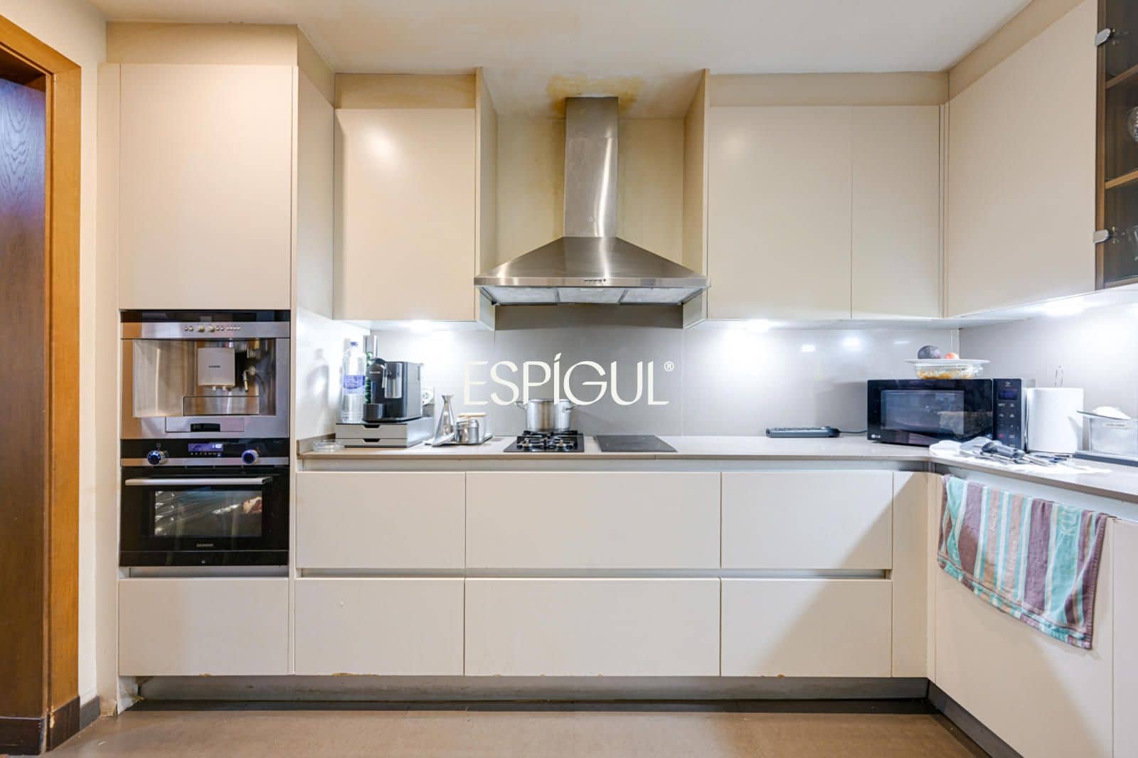 4 soverom Leilighet til salgs i Barcelona by - € 1 125 000 (Ref: 10141372)