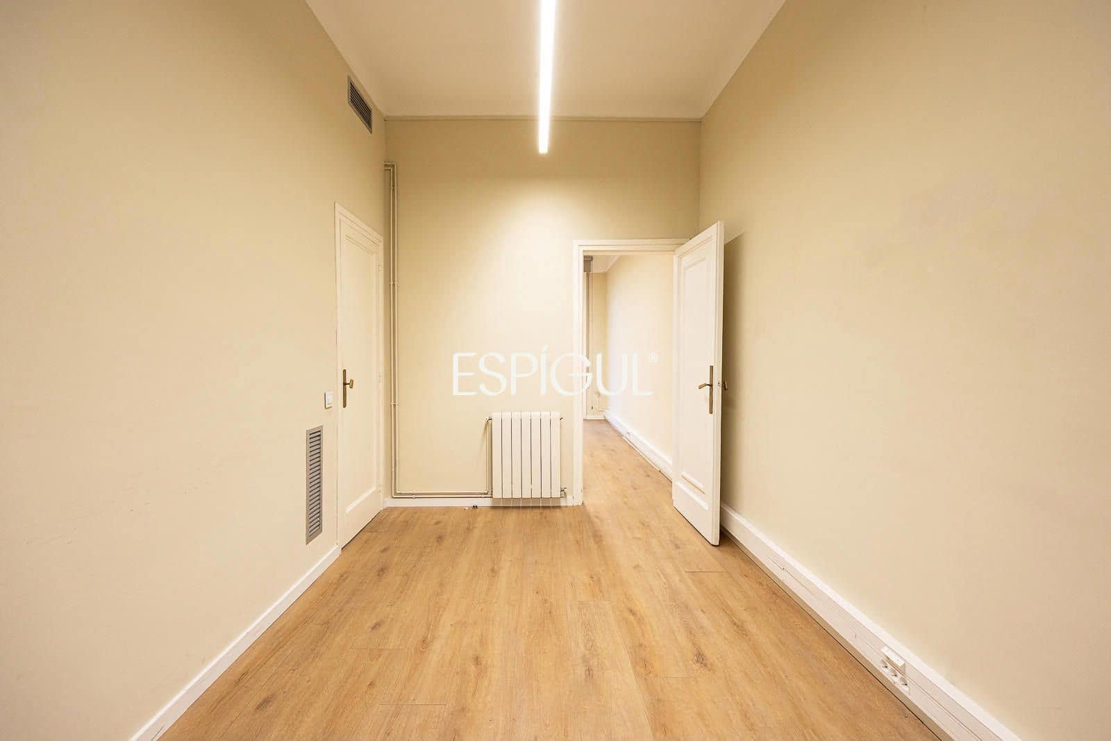 Toimisto vuokrattavana paikassa Barcelona kaupunki - 6 900 € (Ref: 10165863)