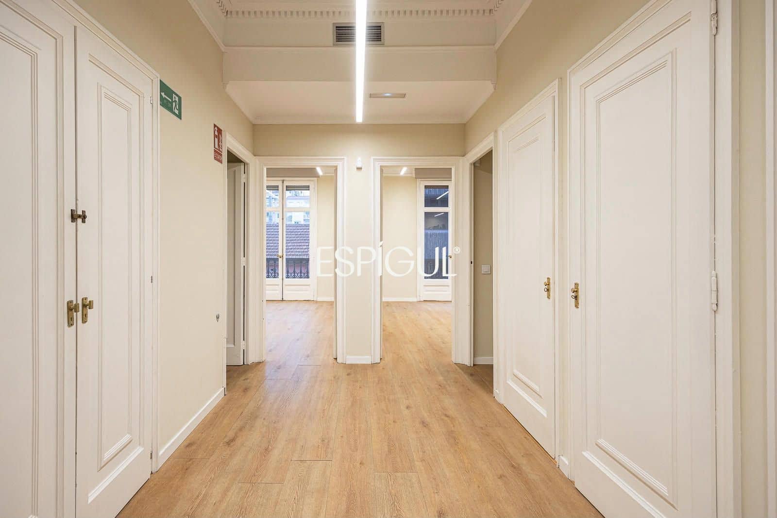 Toimisto vuokrattavana paikassa Barcelona kaupunki - 6 900 € (Ref: 10165863)