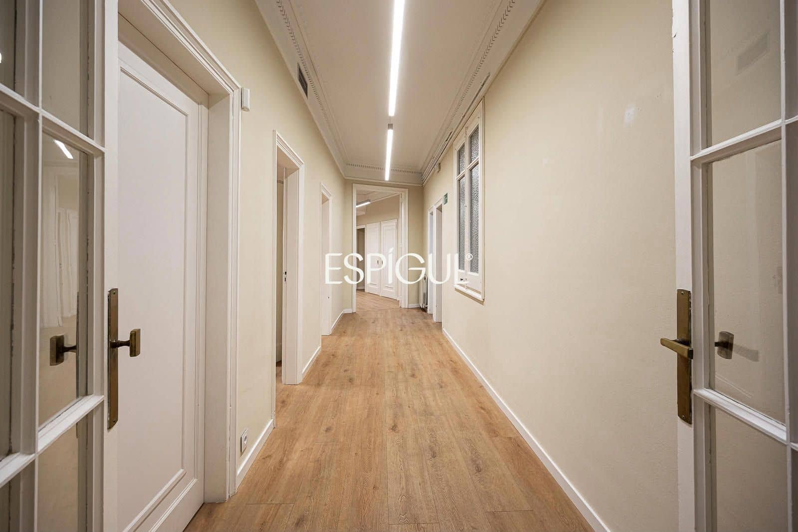 Toimisto vuokrattavana paikassa Barcelona kaupunki - 6 900 € (Ref: 10165863)