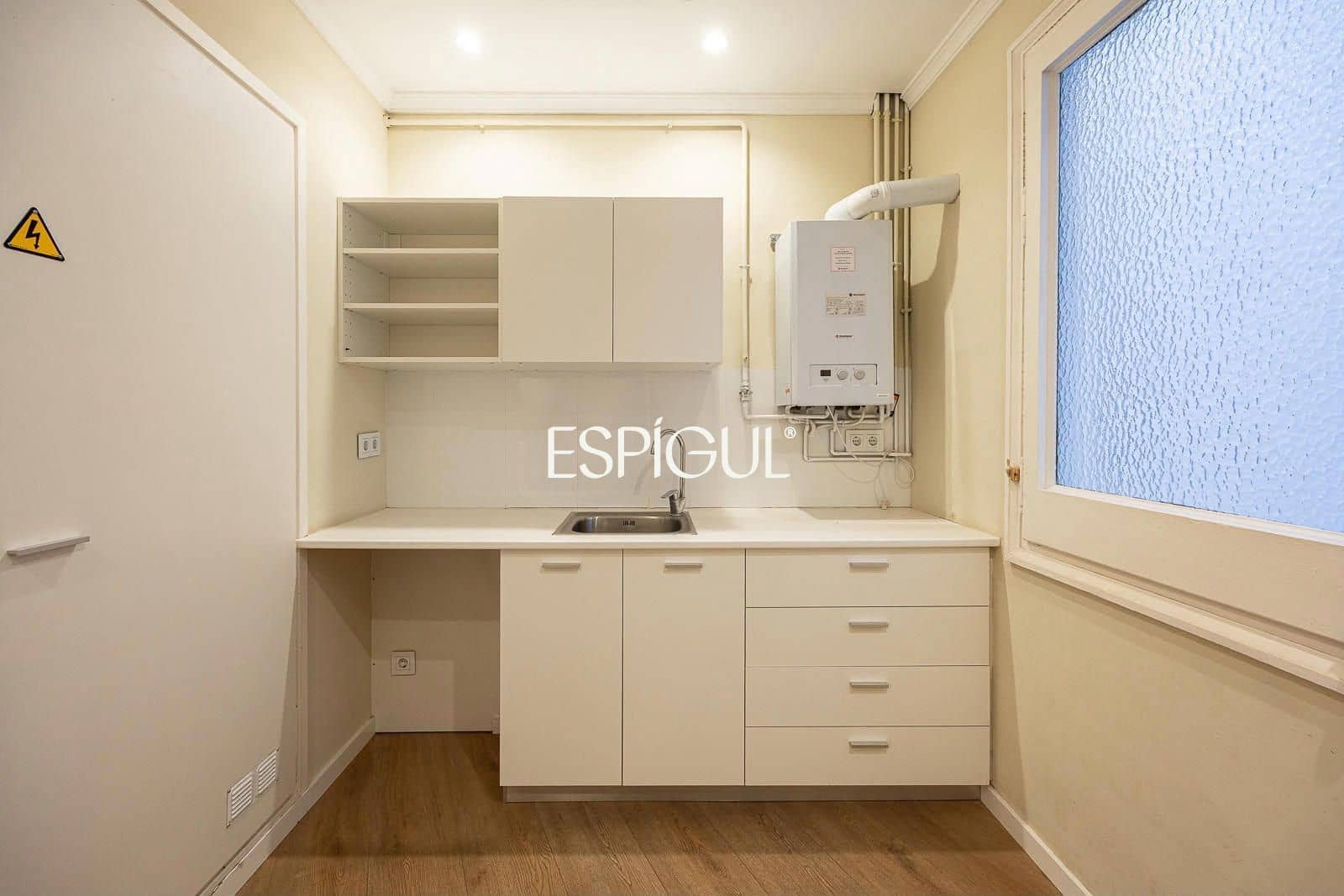 Toimisto vuokrattavana paikassa Barcelona kaupunki - 6 900 € (Ref: 10165863)
