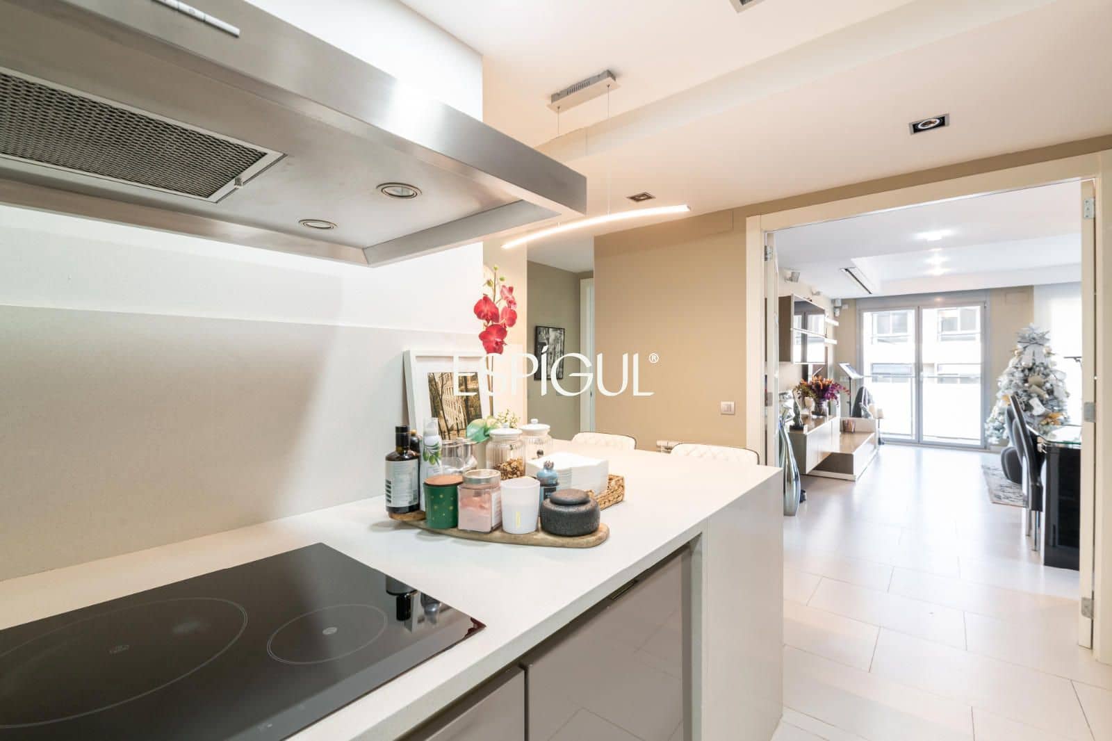 4 slaapkamer Flat te koop in Barcelona stad met garage - € 1.590.000 (Ref: 10170293)